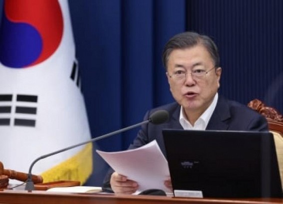 S.Korean President's approval rating falls to 42.4% S.Korean President's approval rating falls to 42.4%
