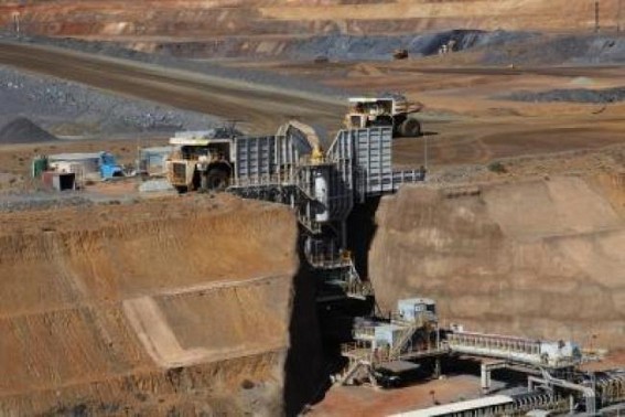 Australian state bans offshore mining, exploration
