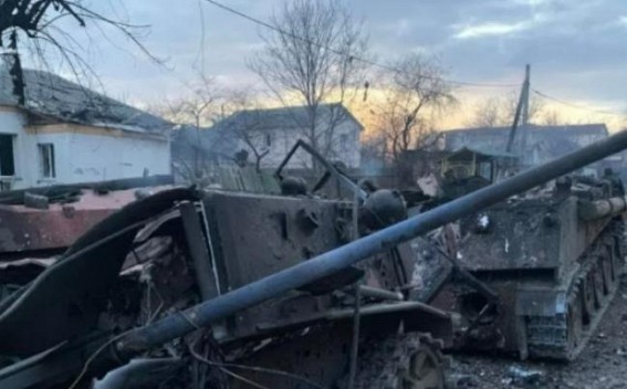 Russian forces trying to encircle Kiev amid intense fighting Russian forces trying to encircle Kiev amid intense fighting