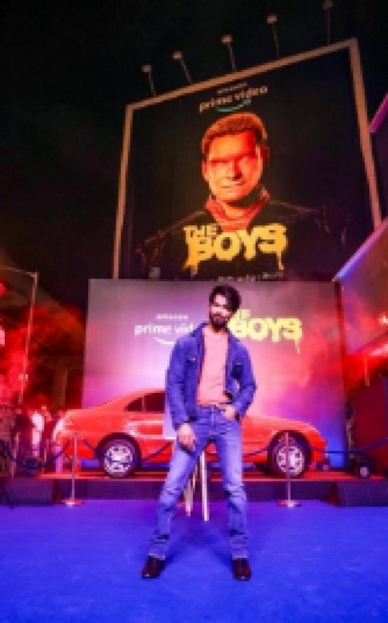 Shahid Kapoor brings out essence of 'The Boys' through stunts at launch event Shahid Kapoor brings out essence of 'The Boys' through stunts at launch event