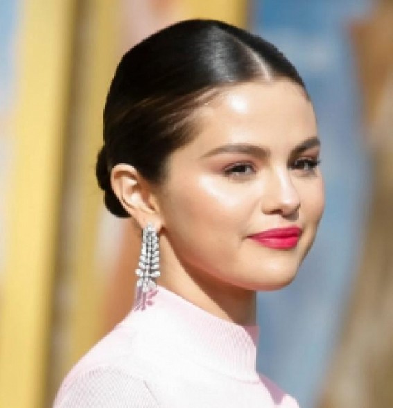 Selena Gomez is 'just not happy' with overturning Roe v Wade decision by US Supreme Court