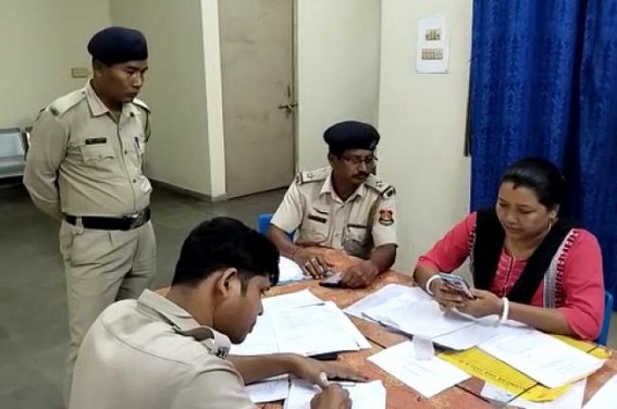 Teenager Commits Suicides after Mother Rebuked him for Playing Games on Mobile Phone Teenager Commits Suicides after Mother Rebuked him for Playing Games on Mobile Phone