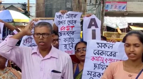 Protest staged against Agnipath scheme by apolitical organizations Protest staged against Agnipath scheme by apolitical organizations