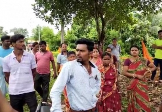 BJP backed ‘Hindu Yuba Bahini’ took an attempt to create Communal Riot in Tripura by setting up a ‘Shiv Linga’ on a graveyard in Nandannagar area