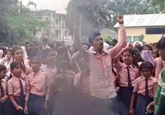 Massive Protest by Students in Kailashahar Over Teachers’ Crisis : Fire Brigade Team, Police, CRPF deployed as Students burnt Tires, Blocked Roads Massive Protest by Students in Kailashahar Over Teachers’ Crisis : Fire Brigade Team, Police, CRPF deployed as Students burnt Tires, Blocked Roads