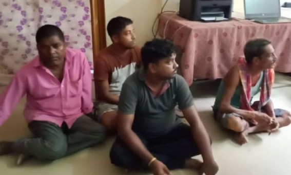 Four Drug Peddlers were detained by Police in Chakmaghat Four Drug Peddlers were detained by Police in Chakmaghat