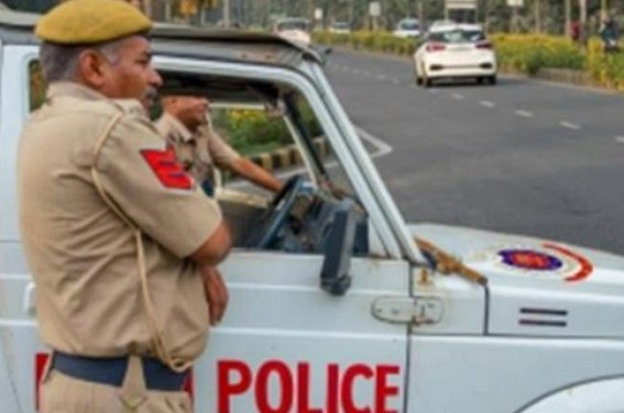 Delhi Police under fire for settling BJP's political scores Delhi Police under fire for settling BJP's political scores