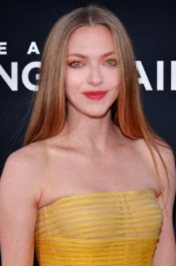 Amanda Seyfried 'bent over backwards' trying to land Ariana Grande's 'Wicked' role
