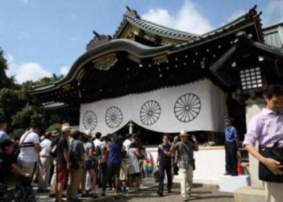 S.Korea expresses deep regret over Japanese PM's offering to war shrine
