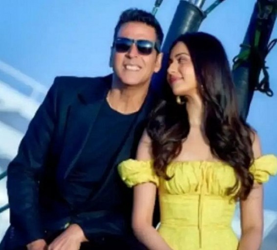 Rakul Preet: Akshay's energy on set is to bring everyone together Rakul Preet: Akshay's energy on set is to bring everyone together