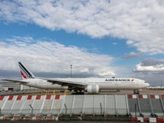 Two Air France pilots suspended after cockpit altercation