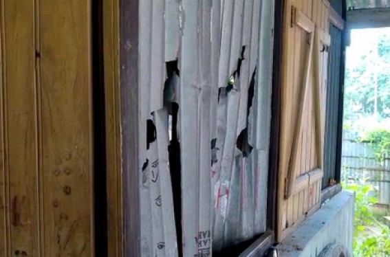 Two CPI-M members’ families were attacked by BJP’s bike-gang in Khayerpur Two CPI-M members’ families were attacked by BJP’s bike-gang in Khayerpur