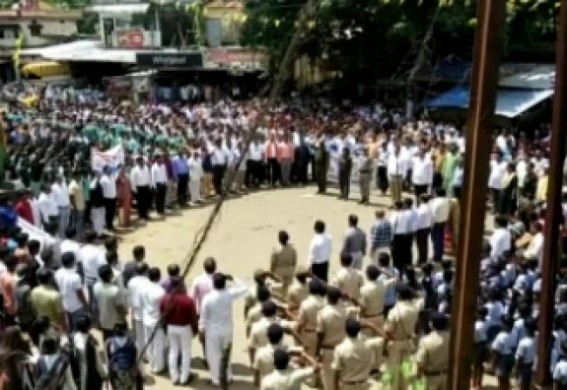 Maoist-hit village in Maha sings national anthem everyday Maoist-hit village in Maha sings national anthem everyday