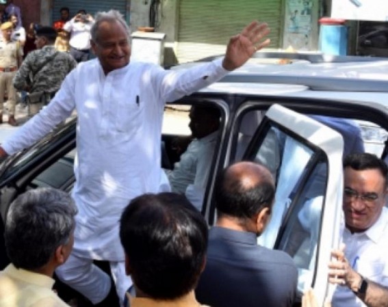 Gehlot meets party MLAs, hints filing nomination for Cong prez post
