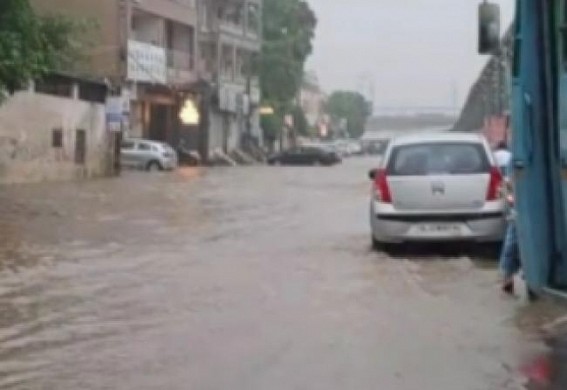 Heavy rainfall affects normal life in Gurugram