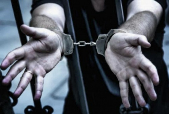 Two municipal employees among 4 drunk men held in Patna Two municipal employees among 4 drunk men held in Patna
