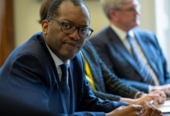 UK Chancellor cutting short US visit compared to 1976 sterling crisis UK Chancellor cutting short US visit compared to 1976 sterling crisis