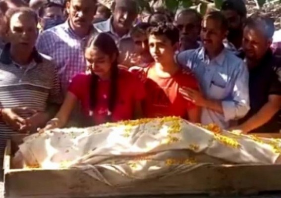Kashmiri Pandit killed in valley, cremated in Jammu