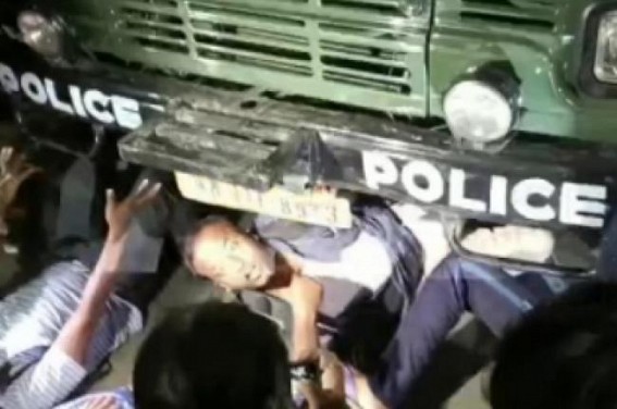 Teachers' recruitment scam: Police forcefully remove protesters agitating outside WBBPE office