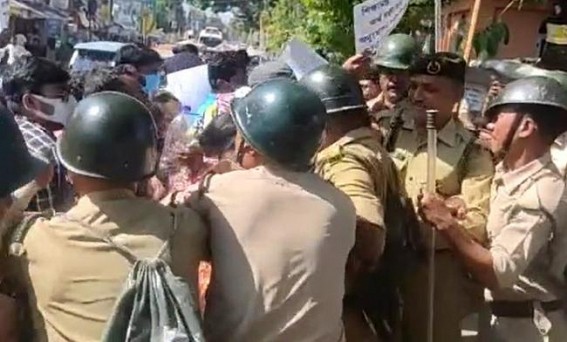 After nursing job aspirants, Police brutality displayed against STGT qualified candidates on Ratan Lal’s order: All agitating Unemployed Youths arrested After nursing job aspirants, Police brutality displayed against STGT qualified candidates on Ratan Lal’s order: All agitating Unemployed Youths arrested