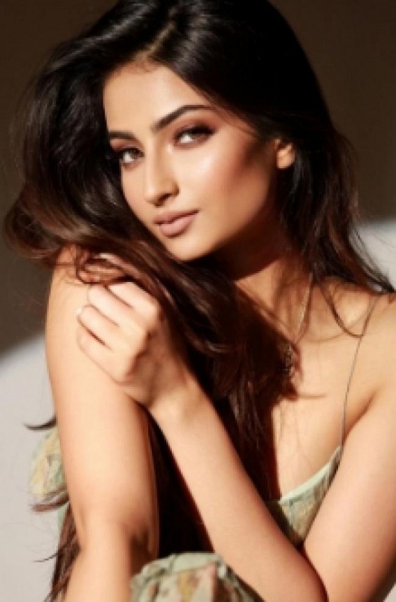 Palak Tiwari: Can't wait to share screen space with Sanjay Dutt Palak Tiwari: Can't wait to share screen space with Sanjay Dutt