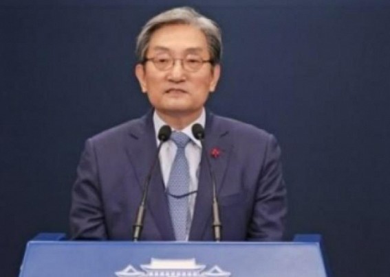 Moon's chief of staff banned from overseas travel over hiring scandal Moon's chief of staff banned from overseas travel over hiring scandal