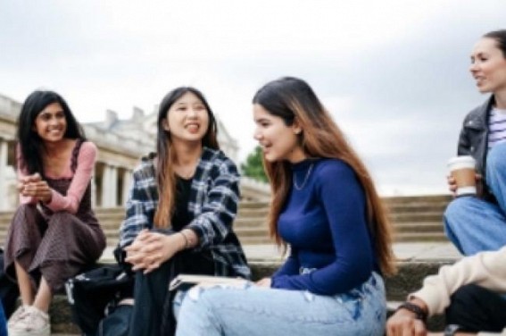 UK univs luring Indian students with 'bring your family' offers: Report UK univs luring Indian students with 'bring your family' offers: Report