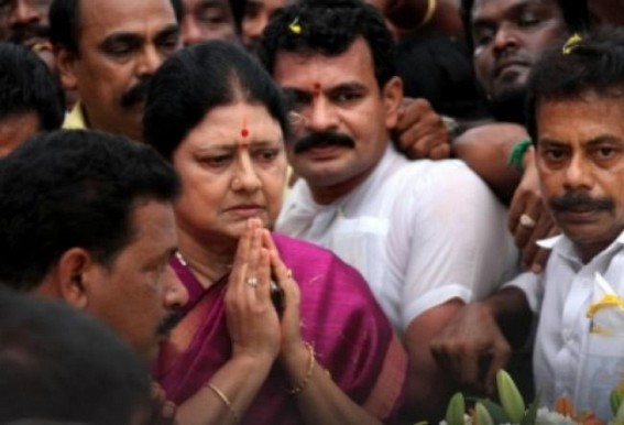 Sasikala urges TN government to provide assistance to Cyclone victims Sasikala urges TN government to provide assistance to Cyclone victims