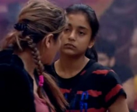 'Are you some nawab?': Archana pushes out Sumbul, stops her from making tea 'Are you some nawab?': Archana pushes out Sumbul, stops her from making tea