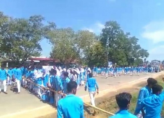 Students of Bilthai HS School in Panisagar blocked road against Teacher's transfer amid Teachers' Crisis