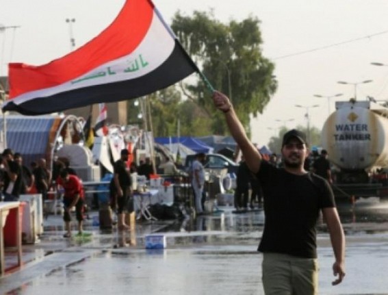 Hundreds of Iraqis protest over devaluation of currency