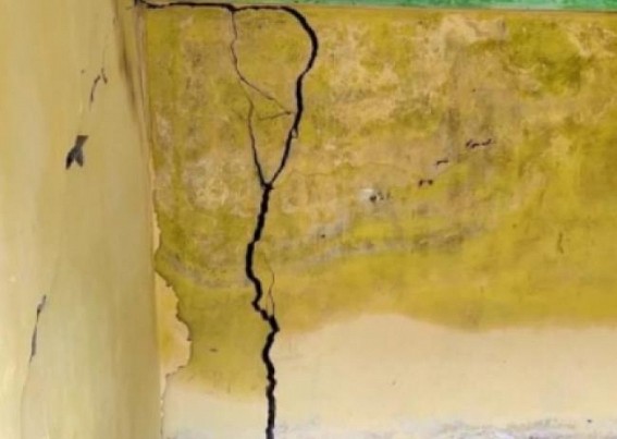 28 houses on the verge of collapse in Karnaprayag 28 houses on the verge of collapse in Karnaprayag