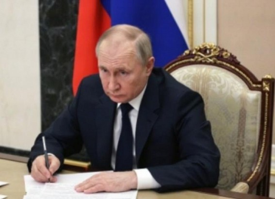 Putin signs law to suspend Russia's participation in arms treaty with US Putin signs law to suspend Russia's participation in arms treaty with US