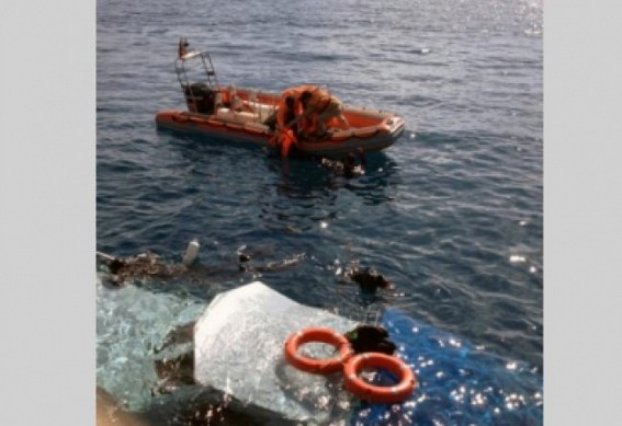 5 rescued after boat sinks in Aegean Sea: Hellenic Coast Guard 5 rescued after boat sinks in Aegean Sea: Hellenic Coast Guard