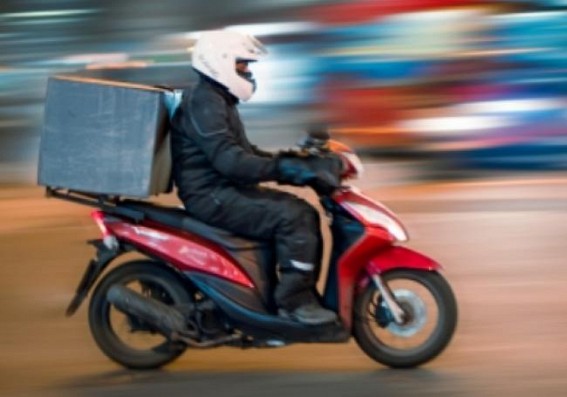 Online boom, or bane? Customer gripes also pile up against delivery boys