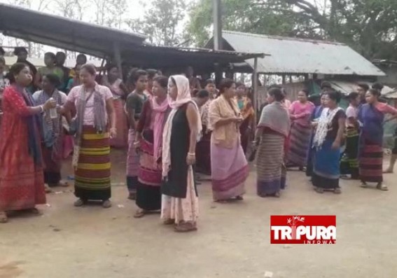 Tipra Motha gheraoed a BJP leader’s house in Simna for defaming Tipra Moths Supremo Tipra Motha gheraoed a BJP leader’s house in Simna for defaming Tipra Moths Supremo