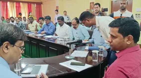 Animal Welfare Minister held a review meeting with Officials Animal Welfare Minister held a review meeting with Officials