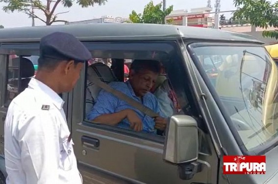 70% Drivers do not wear Seat Belts in Tripura : Rs. 500 fine imposition begins by Traffic Police Dept to curb accidental deaths 70% Drivers do not wear Seat Belts in Tripura : Rs. 500 fine imposition begins by Traffic Police Dept to curb accidental deaths