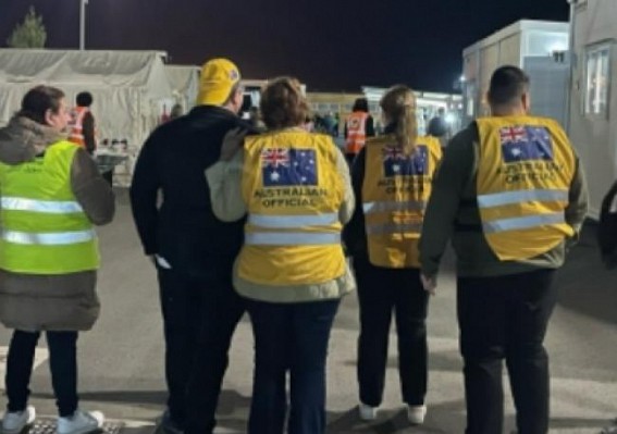Rescue mission evacuates 36 Australians from Sudan Rescue mission evacuates 36 Australians from Sudan
