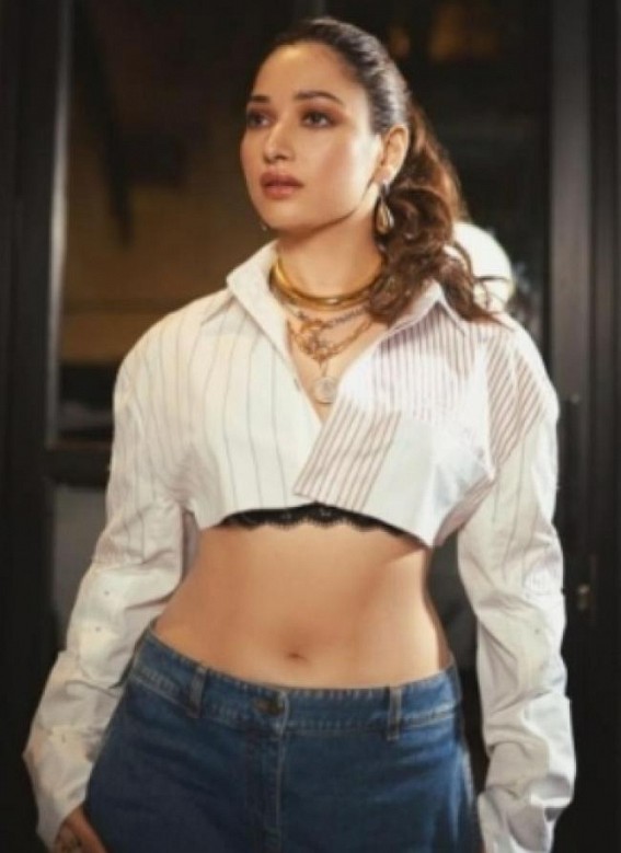 Vijay Varma reacts with firecracker emoji to rumoured girlfriend Tamannaah's pix Vijay Varma reacts with firecracker emoji to rumoured girlfriend Tamannaah's pix
