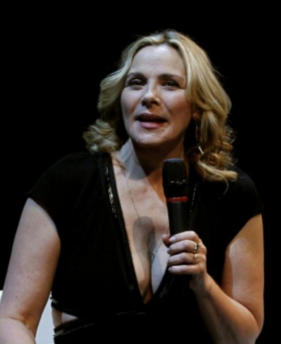 Kim Cattrall defends using injections, fillers to 'battle ageing in every way'