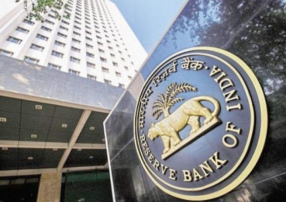 RBI maintains a pause on rates in step with global markets - it helps