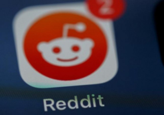 Hackers threaten to leak 80GB of stolen Reddit data