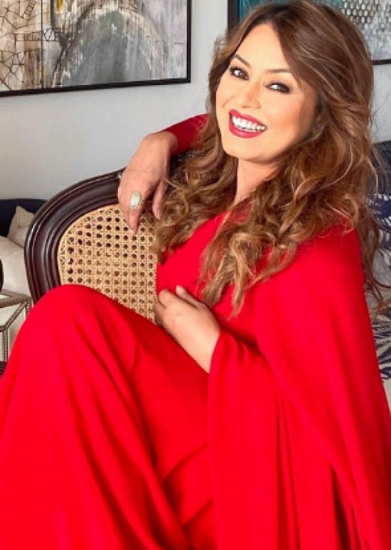 Mahima Chaudhry follows Rishabh Pant, shares 'SecondBirthDate' Mahima Chaudhry follows Rishabh Pant, shares 'SecondBirthDate'