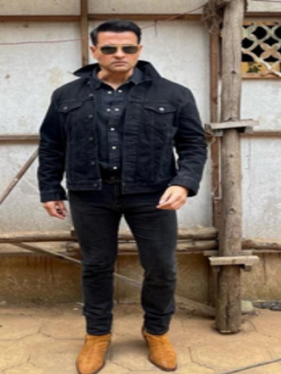 Rohit Roy on his return to TV: 'I was waiting for a role to propel me back to sets' Rohit Roy on his return to TV: 'I was waiting for a role to propel me back to sets'