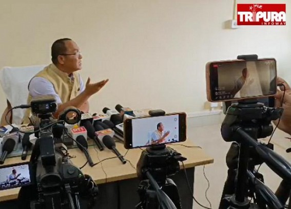 ‘Hospitals Need Beds, Class Rooms Need Benches : 2023-24 State Budget Allocations are too Low for Development’ : Opposition Leader ‘Hospitals Need Beds, Class Rooms Need Benches : 2023-24 State Budget Allocations are too Low for Development’ : Opposition Leader