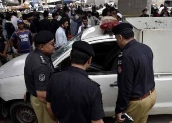 Violence mars Pakistan polls, five cops killed Violence mars Pakistan polls, five cops killed