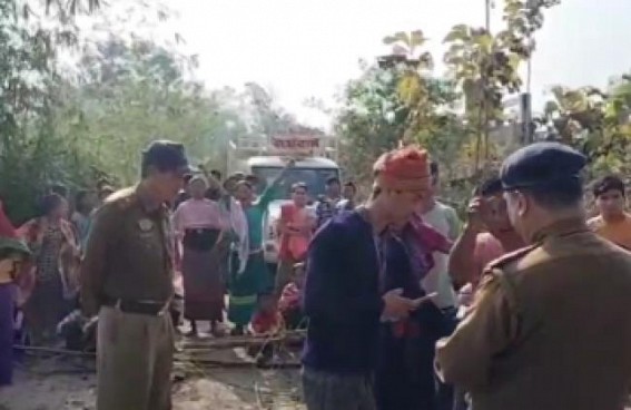 Public Blocked road protesting water crisis problems Public Blocked road protesting water crisis problems