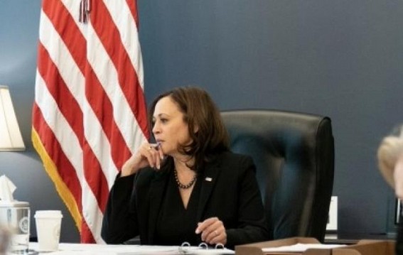 Kamala Harris urges ceasefire, more aid at meeting with Israeli war cabinet member Kamala Harris urges ceasefire, more aid at meeting with Israeli war cabinet member