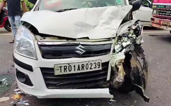 4 Injured after 3 Vehicles collied in Bishalgarh 4 Injured after 3 Vehicles collied in Bishalgarh
